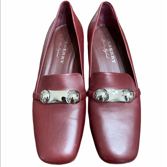 Burberry Women’s Burgundy Amika Leather Pumps